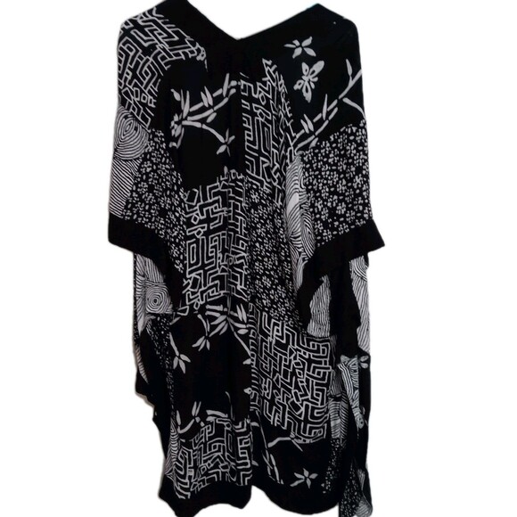 Soft Surroundings Black & White Patchwork Kimono Cardigan One Size Abstract - Picture 6 of 12